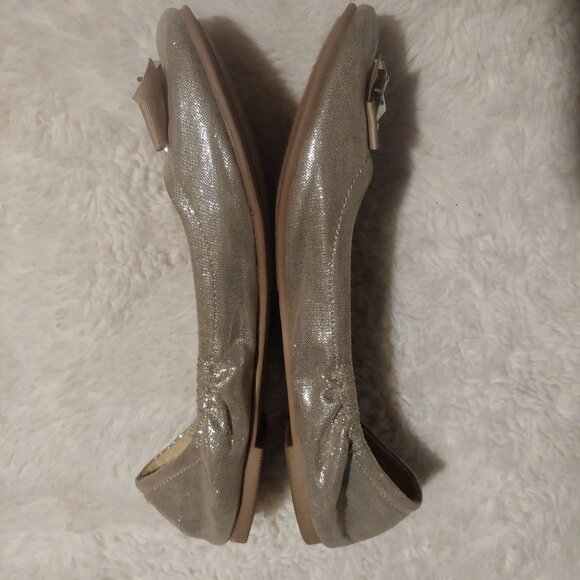 CL By Laundry Champagne Metallic and Glitzy Sparkly Shiny Ballet Slipper Shoes 9 - Picture 6 of 10
